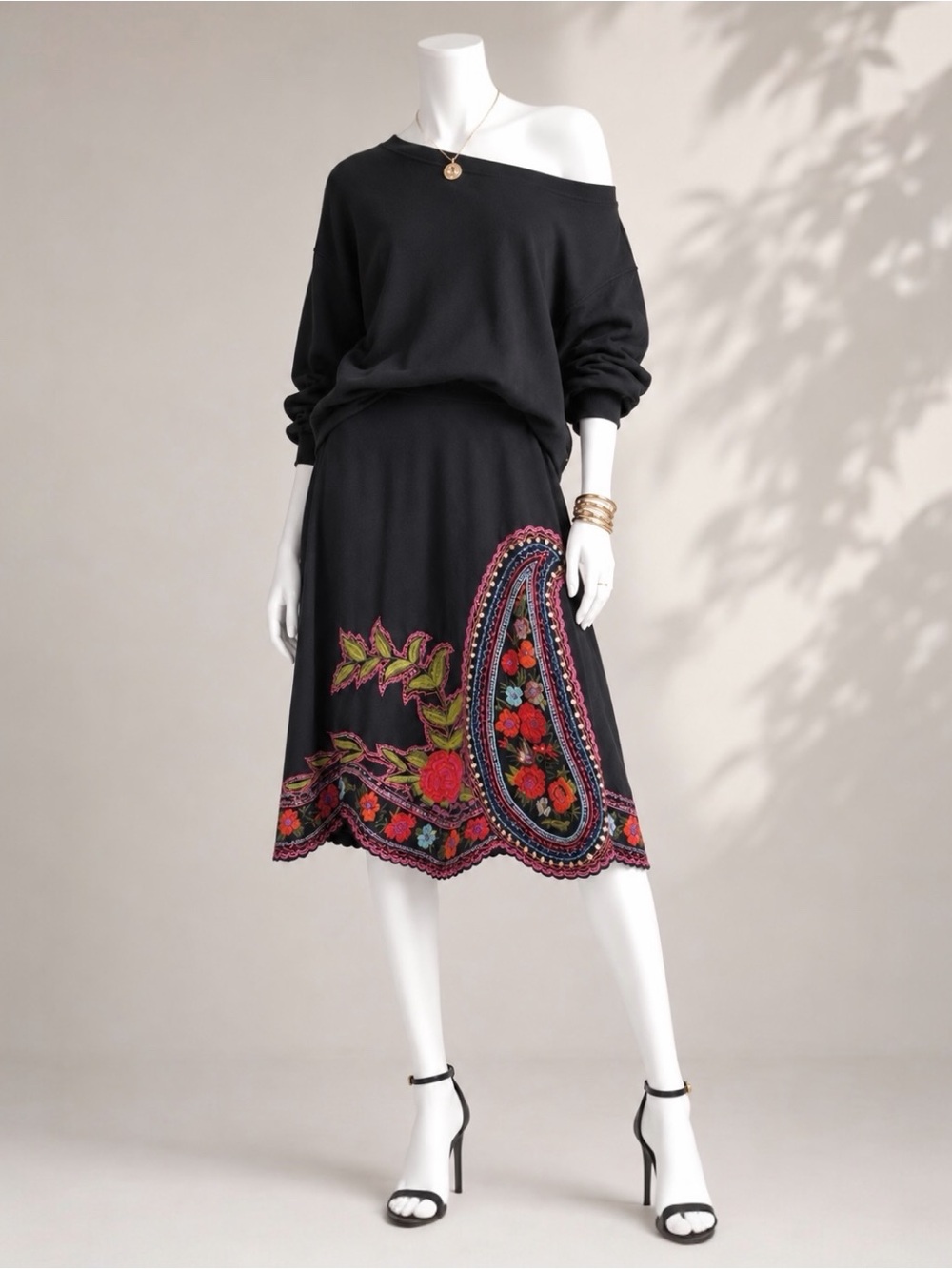 Vintage Y2K Fairy Skirt 10 Black Pink Floral Embroidered Beaded Basil & Maude